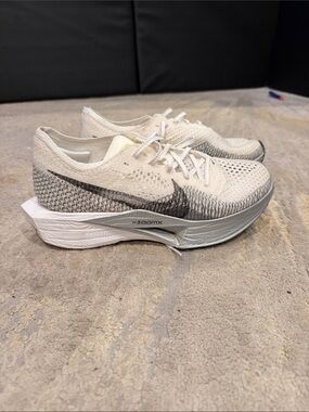 New Nike Zoomx Vaporfly Next% 3 sz 9.5 White Particle Grey Running DV4130 100